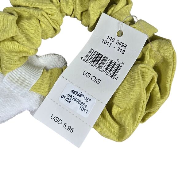 Aerie Bundle of 4 Hair Scrunchies NWT - Picture 5 of 6